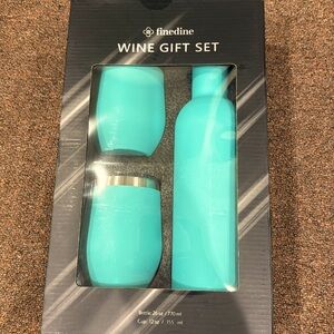 NEW Finedine Stainless Insulated Wine Gift Set